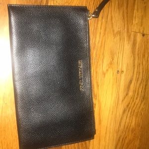 MK black clutch
